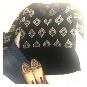 Black & Gold Top ruffle